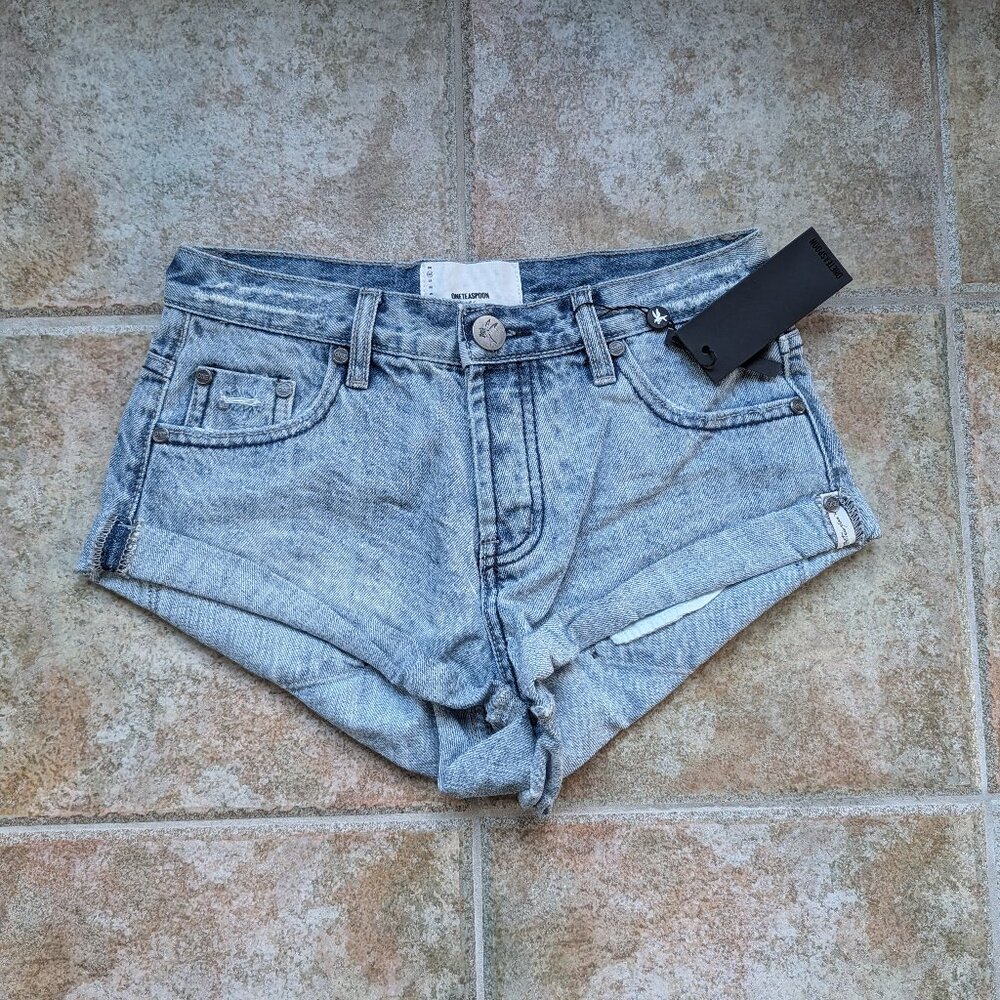 NWT One Teaspoon Bandits - Low Waist Cut Off Denim Shorts in Salty Dog - Size 23